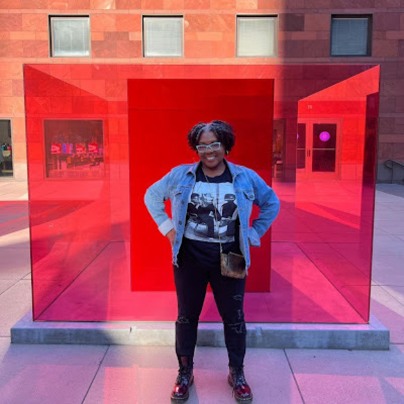 Meet your Posher, Takesha - Picture 1 of 1